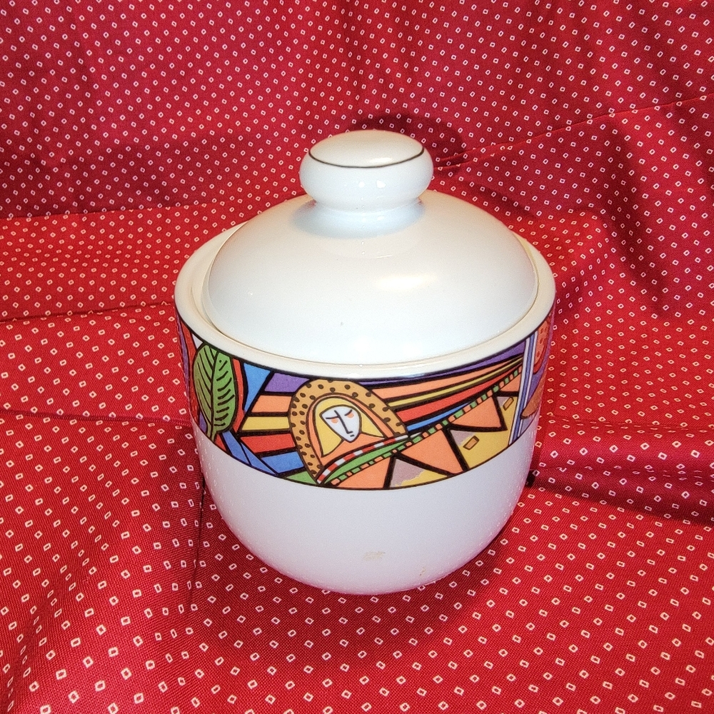 Vitromaster metropolitan sugar bowl and lid.